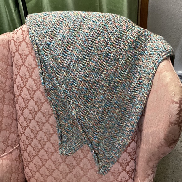 Crocheted Shawl - Picture 4 of 5
